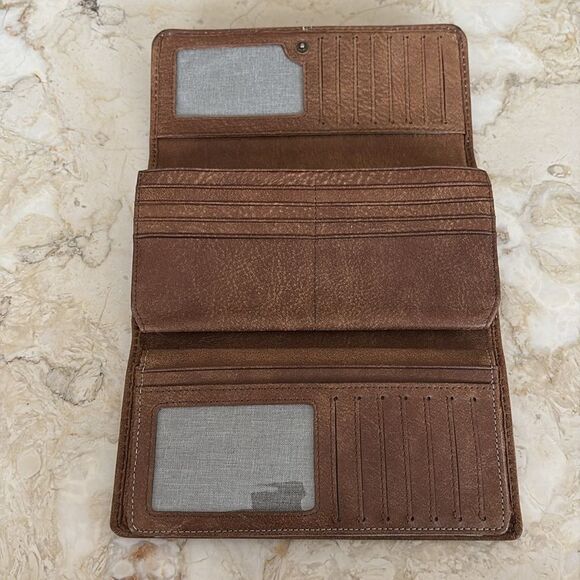 NWOT Roots Tribe Leather Trifold Wallet - Picture 8 of 16